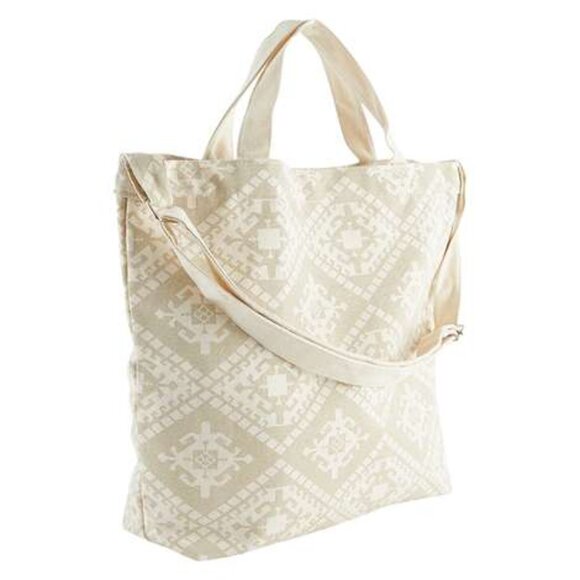 Tote - Picture 5 of 5